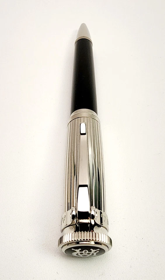 CANETA ESFEROGRÁFICA RARA DUNHILL SENTRYMAN CHASSIS PRETA E PRATA NOVA COM CAIXA - Imagem 4 de 4