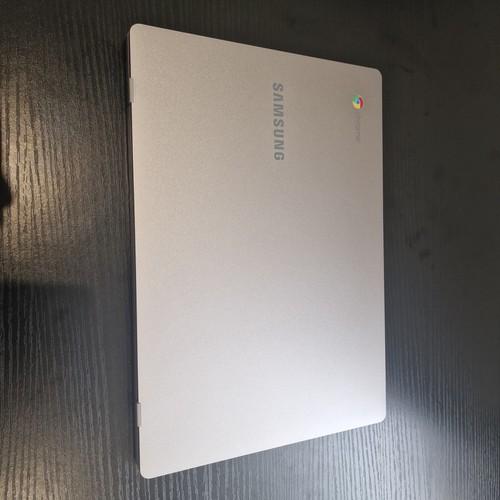 Samsung Galaxy Chromebook 4 XE310XBA - Excellent - Fast Charger + Anker Lead - Picture 2 of 14
