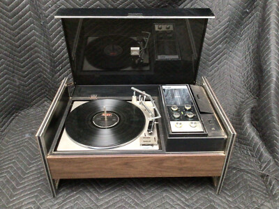 Vintage RCA VMP99W-K Turntable/Radio VMP 99 W-K MCM or 1960's Ultra RARE!!!