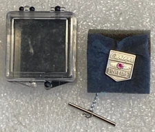 Carter's Employee 10 Year Service Tie Tack Pin With Red Stone