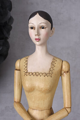 Porte bijoux forme mannequin - Décoration