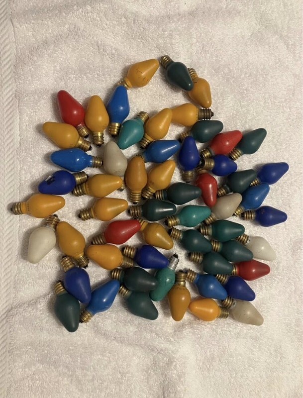 55 Vintage Christmas Lights Lot Mostly GE C-7 C7 Bulbs USA Matte Flat Finish Old