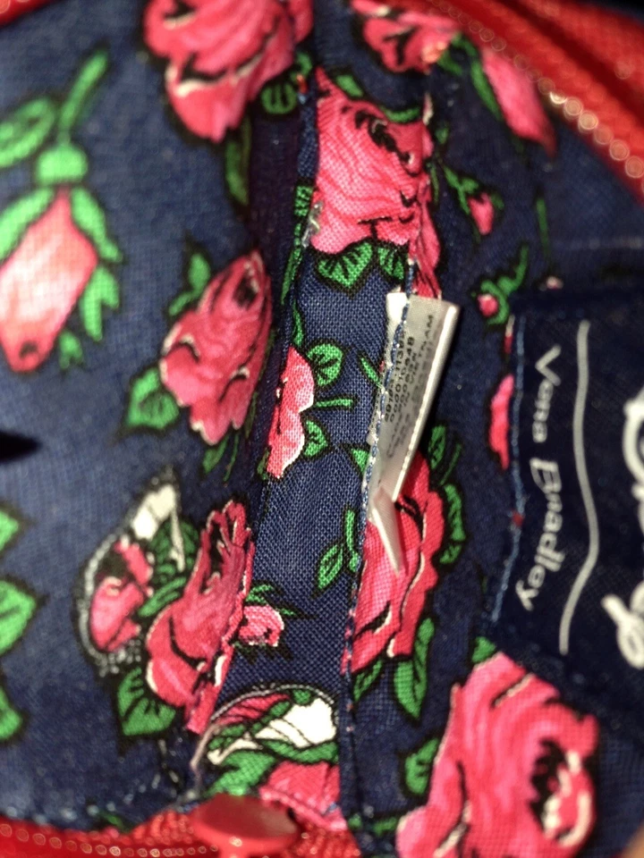 Vera Bradley La Bella y la Bestia Rosa Bonjour Campana Bolso Dije Monedero Nuevo con Etiquetas Difícil de Encontrar Foto 2 de 4