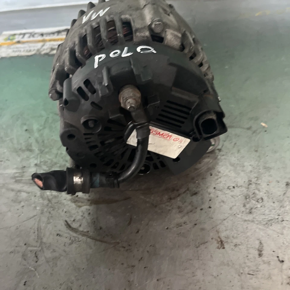 Alternatore BOSCH 0124515010292 VOLKSWAGEN POLO 9N 1.9 TDI 028903028E 2001 - Immagine 2 di 4