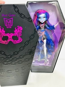 Monster High Midnight Runway | eBay