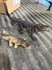 2- Statuina giocattolo realistica coccodrillo fauna selvatica per bambini con mascelle articolate