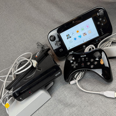 NINTENDO Wii U Deluxe Console Black Bundle 32GB GamePad Pro Controllers Works