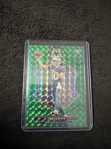 2024 Panini Mosaic - Rookies Drake Maye #303 Green Mosaic Prizm (RC)