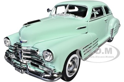 1948 CHEVROLET FLEETLINE AEROSEDAN LIGHT GREEN 1/25 DIECAST CAR BY