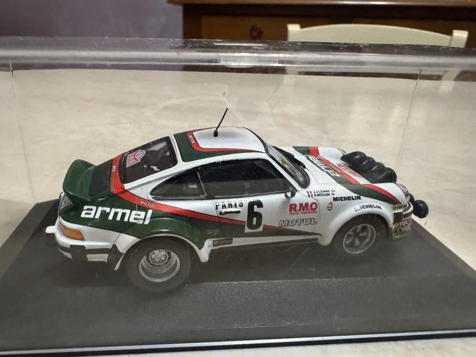 Porsche Carrera Armel rally 1:43 Minichamps nuova in box da collezione - Immagine 4 di 4
