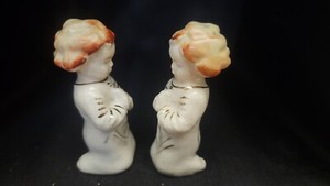 Vtg Salt & Pepper Shakers Christmas Angelic Little Praying Bed Side Girl 1950's