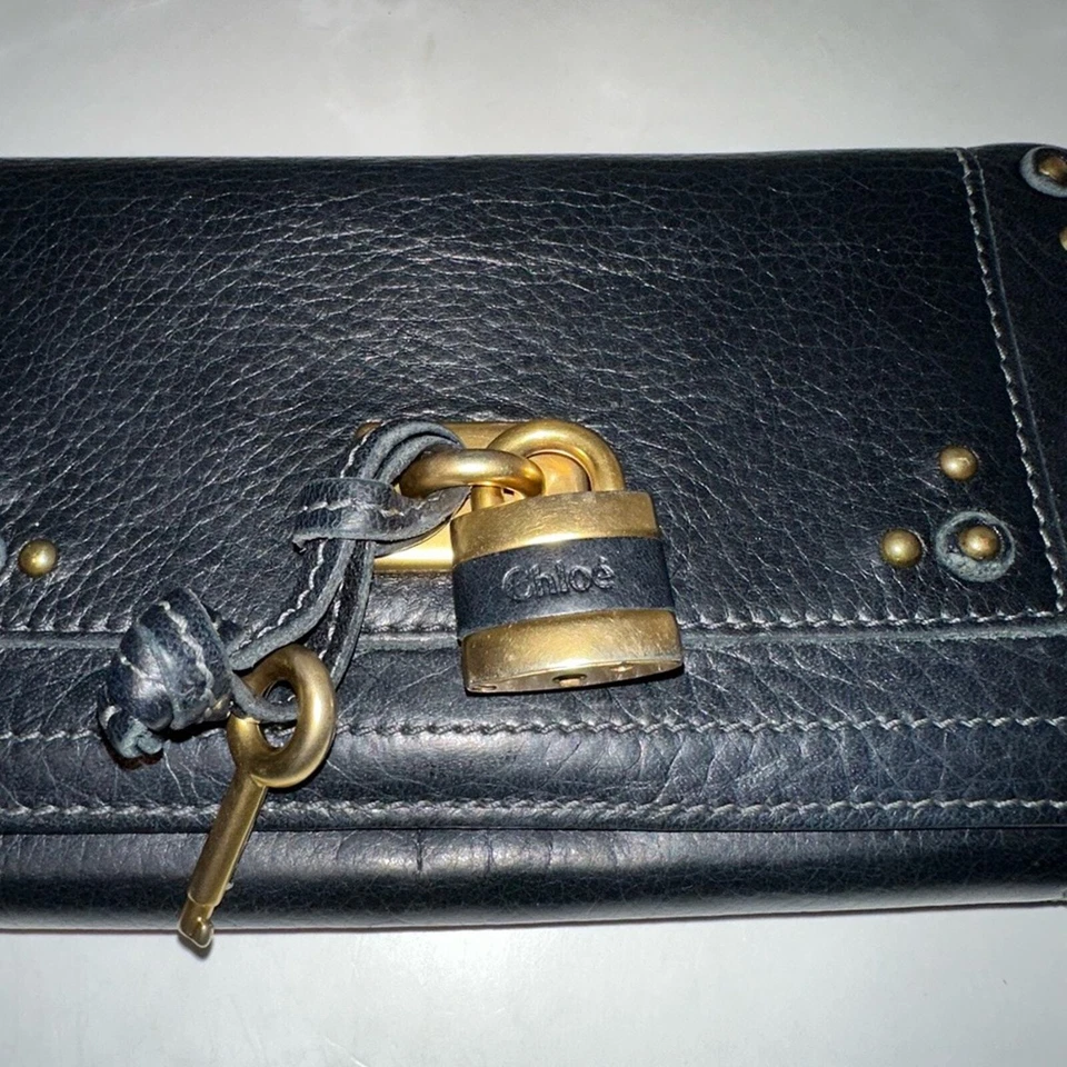 Cartera Paddington de cuero negra Chloe con cerradura y llave COMO ESTÁ Foto 4 de 4