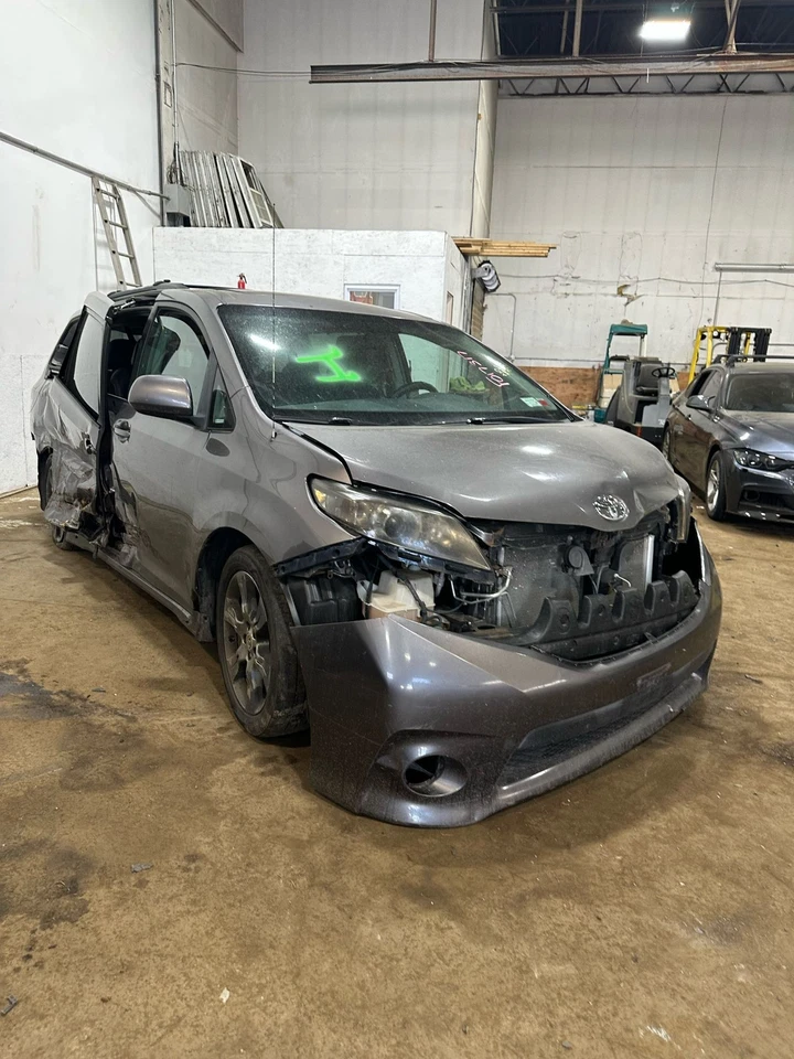 Used Engine Complete Assembly fits: 2011 Toyota Sienna 3.5L VIN K 5th digit 2GRF - Imagem 4 de 4