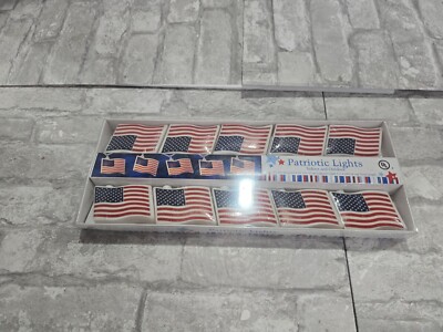 Patriot Lighting 10-Count Patriotic American Flag String Light 2 5/8'' x 2'' NEW