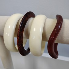 All Vintage Bangle Bracelet Lot Cream White Plastic Wavy Translucent Sz 7.5-8