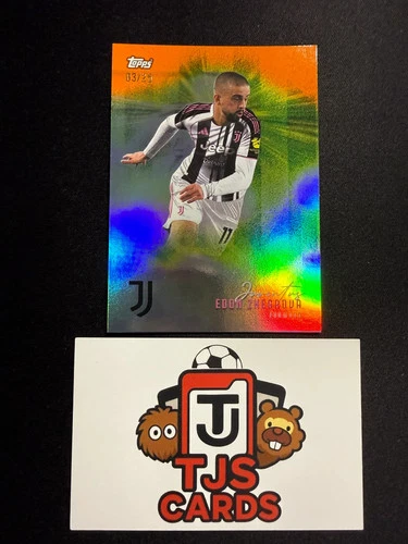 Edon Zhegrova - Orange Pitch Pursuits /25 - TOPPS Juventus Team Set 2025/26