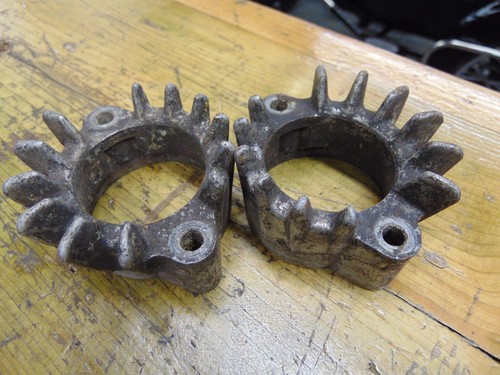 HONDA CX500 A/B ABGASKRÜMMERHALTERUNGEN