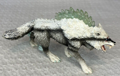 Schleich Eldrador Creatures Snow Wolf Ice Wolf Figure Animal Figurine 42452