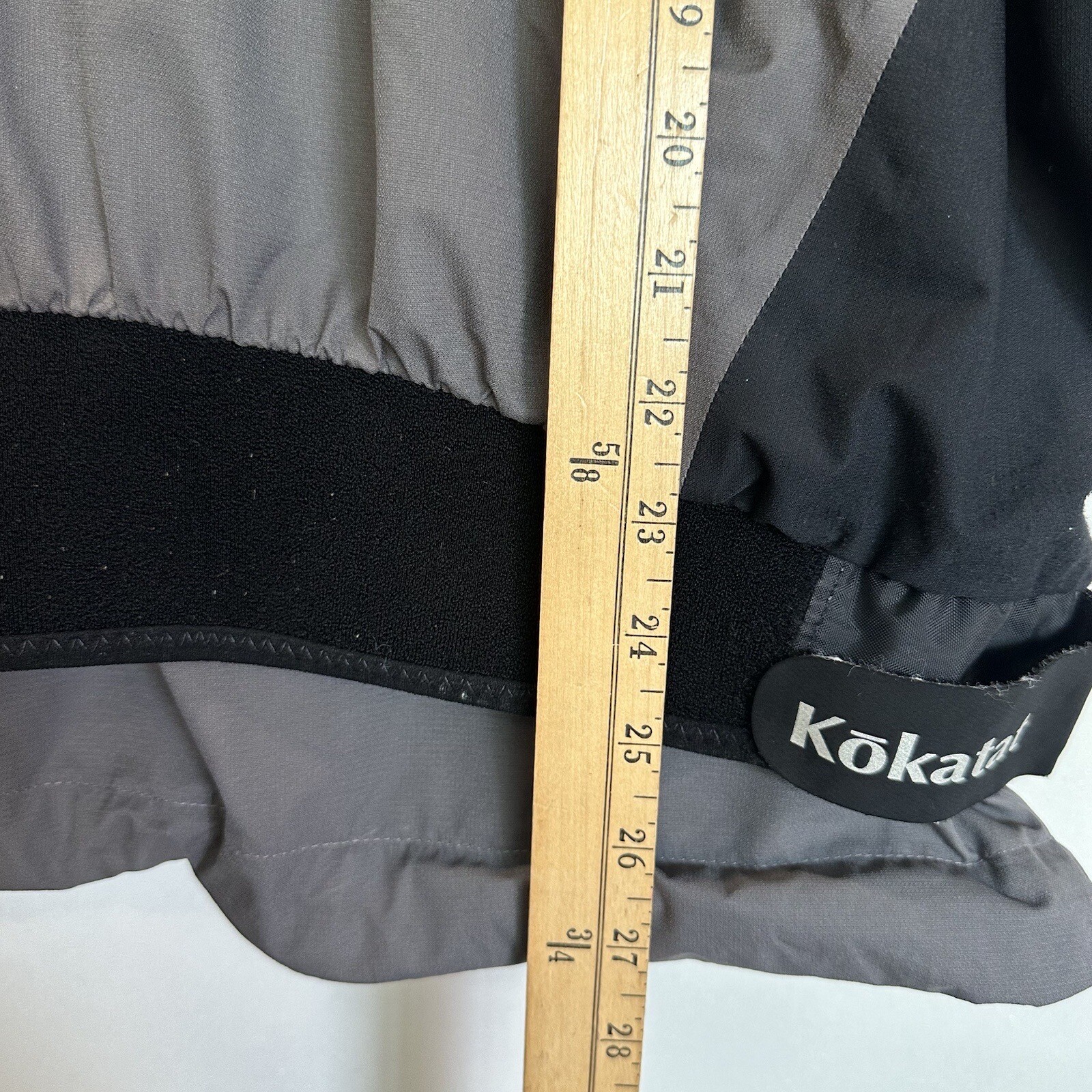 Kokatat Large XL  Men&rsquo;s gore-Tex Kayak dry top Gray Black