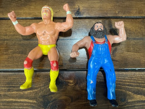 HULK HOGAN 8 Wrestling Superstars WWF 1984 Titan L...