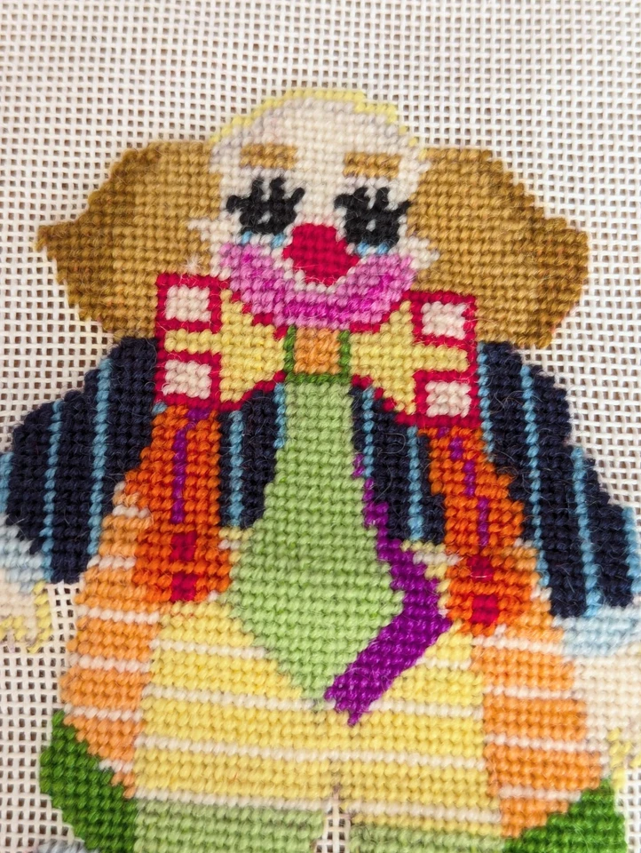 Payaso vintage cosido a mano Dede punta de aguja acabado 8x10" lona decoración circo Foto 2 de 4