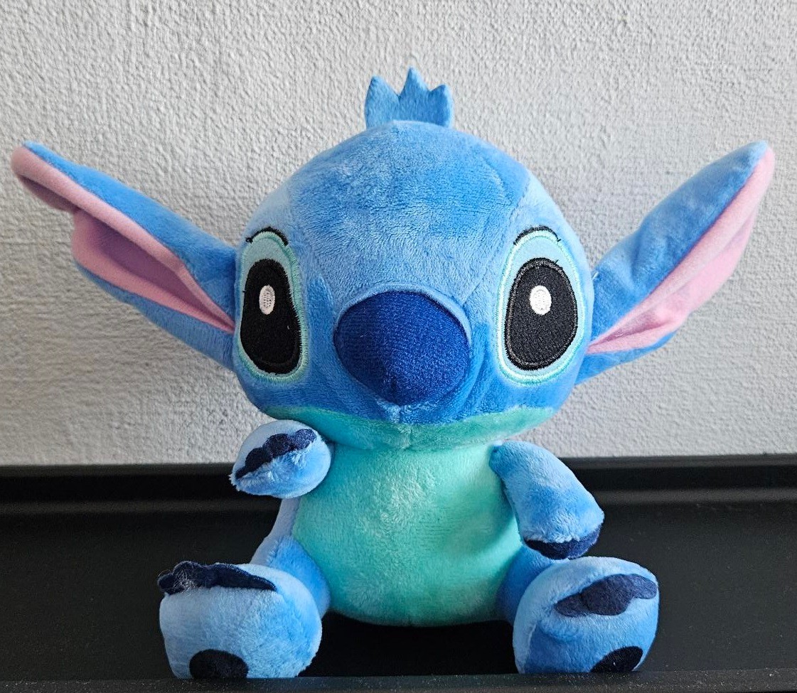 Peluche Stitch 18 cm cadeau anniversaire original pour fan Disney
