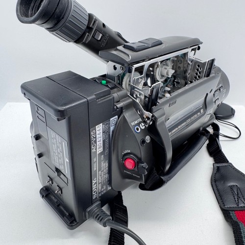 Sony CCD-FX270E Video 8 Handycam 8mm Camcorder **PLAYER GOOD, CAMERA FAULTY** - Imagen 14 de 14