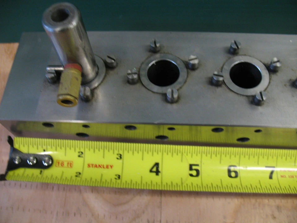 SISTEMA 3R EDM PORTAHERRAMIENTAS 6 ESTACIONES 20mm ÉMBOLO BLOQUE EDM MULTI BLOQUE Foto 2 de 4