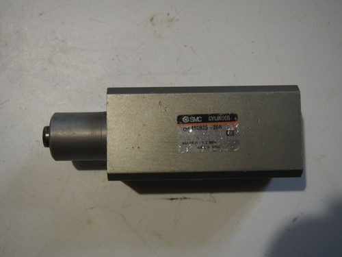 Vérin pneumatique rotatif SMC MKB25 20R - Picture 2 of 5