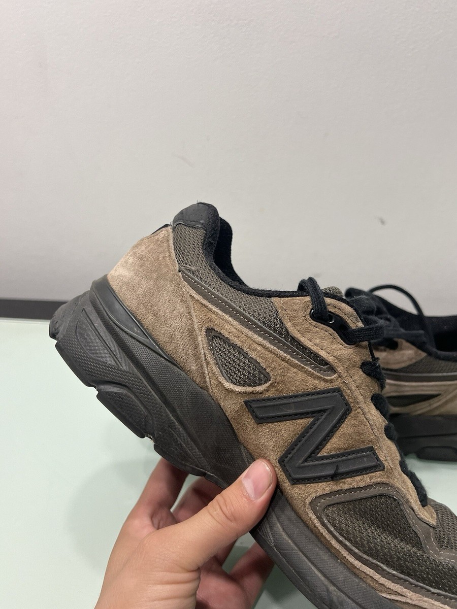 New Balance 990v4 Military Green - M990MG4 - Size 10 Made in New Balance 990v4 Military Green - M990MG4 - Size 10 Made in