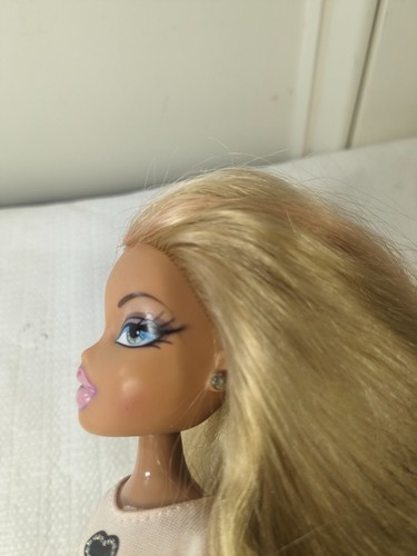 MGA Bratz Fianna Doll Play Sportz I Love Dance Ballerina top skirt NO SHOES/FEET - Picture 6 of 9