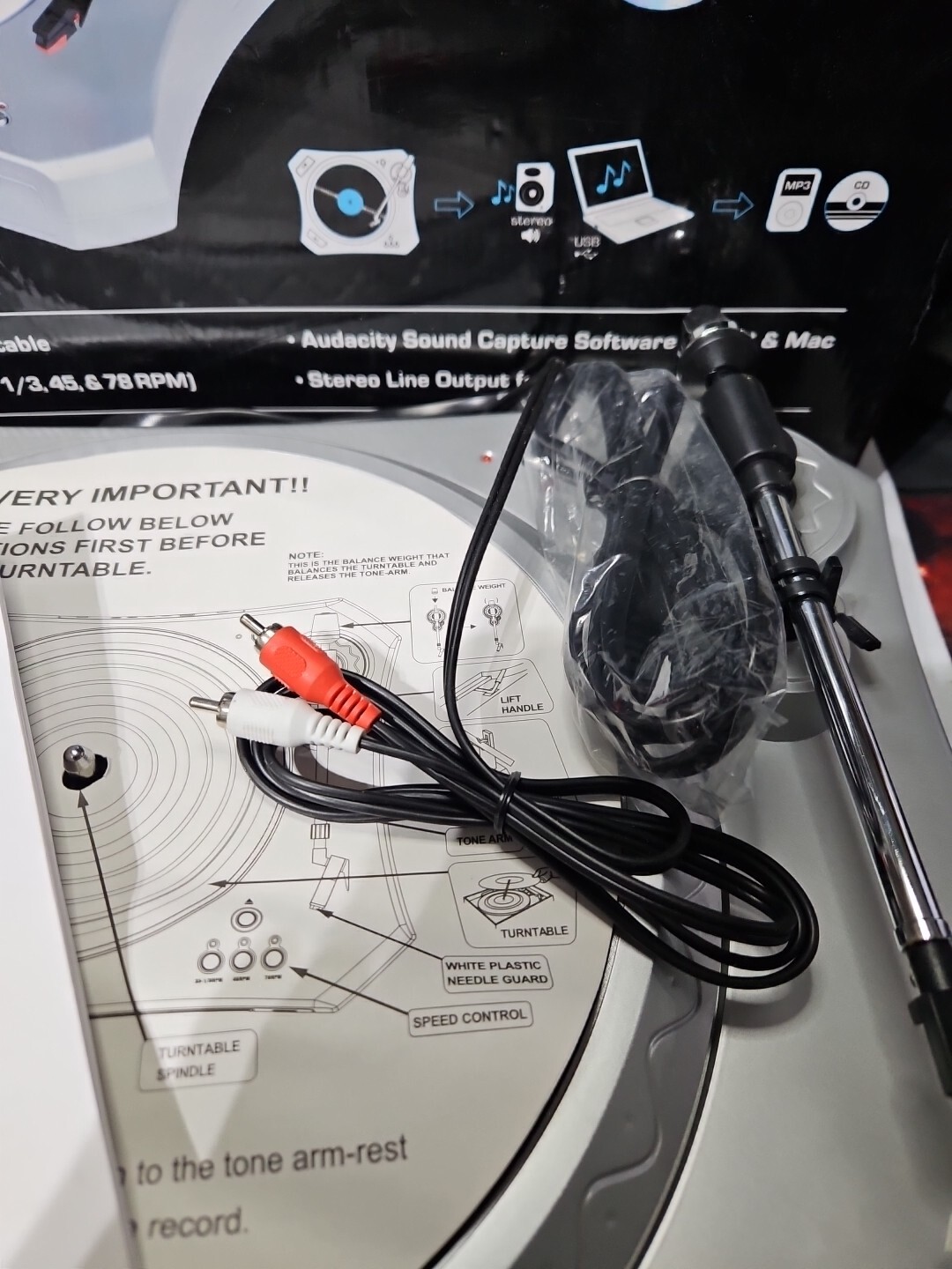 IT Innovative Technology Model ITUT-300 USB Turntable New Open Box