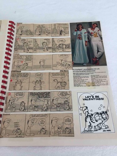 Vintage 1980's Garfield Scrapbook Filled with Comic Strips & Collectibles - P347 - Picture 8 of 12