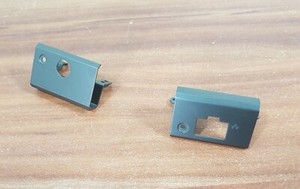 Hinge Cover Scharnier-Abdeckungen L+R aus Notebook Dell Latitude E5550