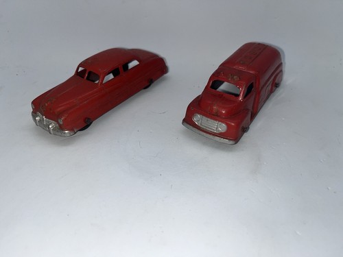 2 Lot Tootsie Toy Ford Sedan Diecast Metal Red Vintage VG & Fire truck - Picture 5 of 21