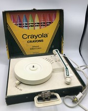 1981 Vanity Fair Crayola Crayons 2-Speed Record Player Model No. 120