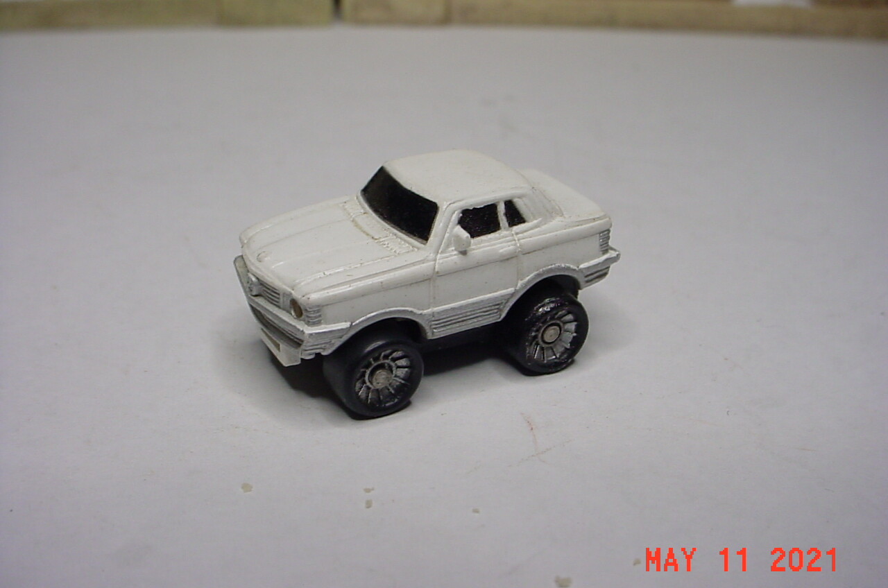Picture 3 of 57