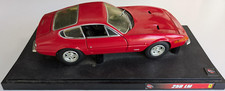 Hot Wheels 1968 Ferrari 365GTB/4 - 1:18 - Mounted on plinth for 250 LM