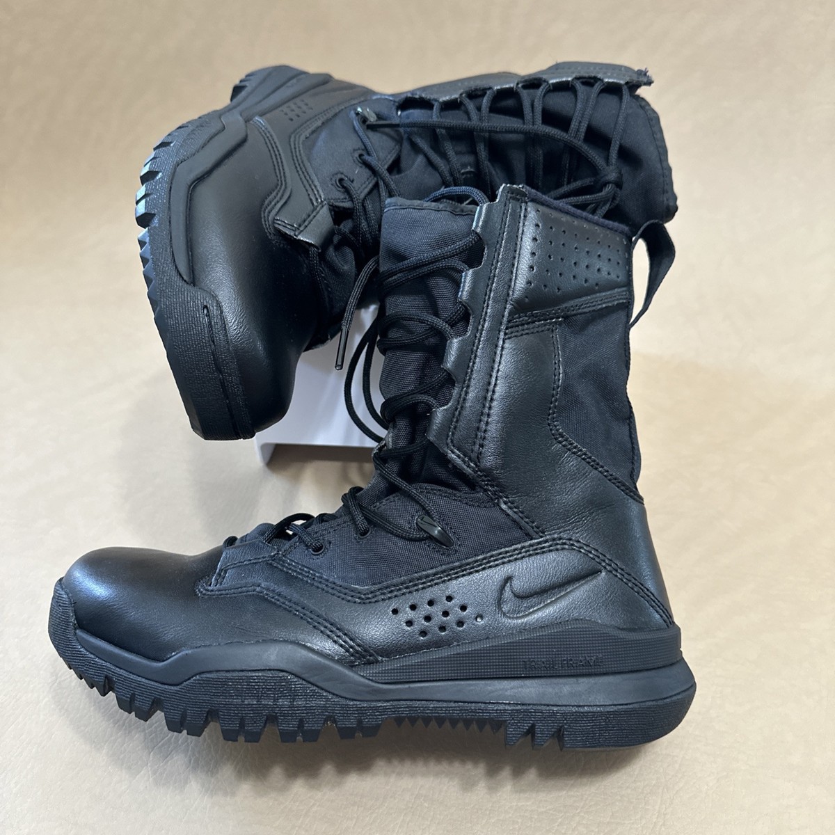 Nike SFS Special Field FielTactical Style Hiking Boot Mens  display picture 2