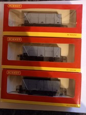 3 Hornby 00 Gauge  BR 9 Plank Mineral Wagon R6108B R6401G R6108B