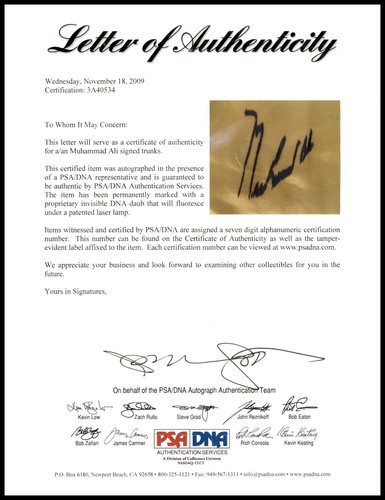 Muhammad Ali Auto Signed White & Black Everlast Boxing Trunks Ali Holo & PSA/DNA - Picture 4 of 4