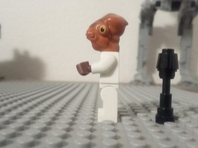 Lego star wars Admiral Ackbar minifigure