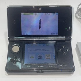 Nintendo 3DS Black Bundle W/ 2 Games Charger & Cradle Tested