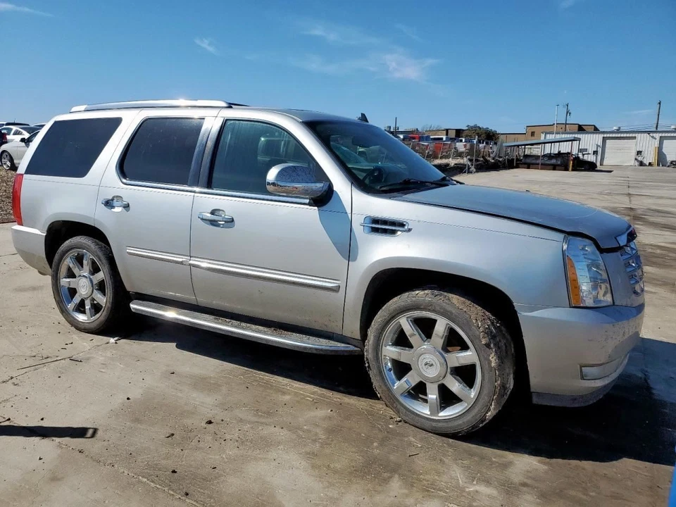(LOCAL PICKUP ONLY) Passenger Right Front Door Fits 11-14 ESCALADE 592946 Foto 4 de 4