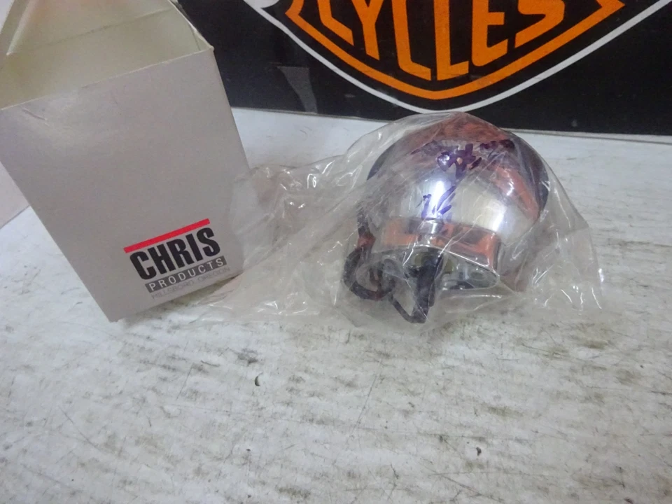 Harley BT FLH FLHR FLST NOS Rpl Multi-Fit SINGLE WIRE Chrome FLAT Turn Signal - Image 4 of 4