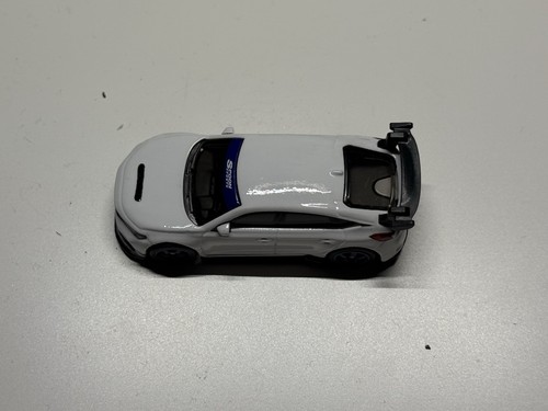 Hot Wheels Premium ‘24 Honda Civic Type-R CUSTOM W/ Real Riders - Picture 9 of 9