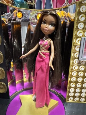 Bratz Forever Diamondz SASHA  Redressed