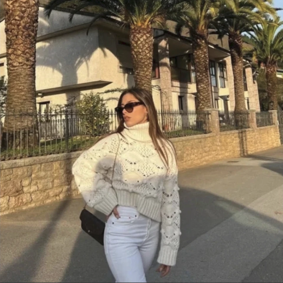 BLOGGERS FAV! Zara Cable Knit Openwork Turtleneck Cropped Sweater w/ Buttons S - Image 3 of 4