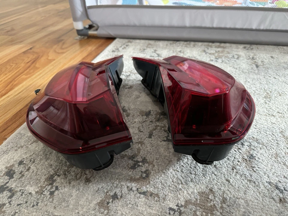 Left And Right Trunk Led Tail Light Lamp 63212583246 BMW 750i G11 G12 2016-19 - Image 4 of 4