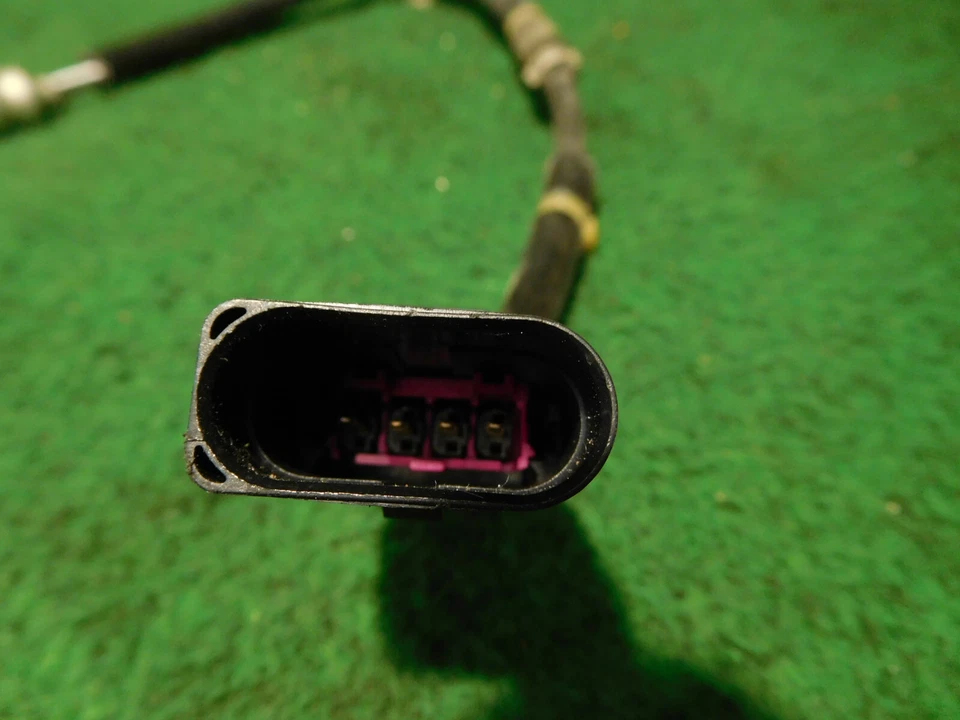 Sonda lambda Seat Altea (5P) 1.6i 75KW 102CV anno 2007 06A906262BS - Immagine 3 di 3